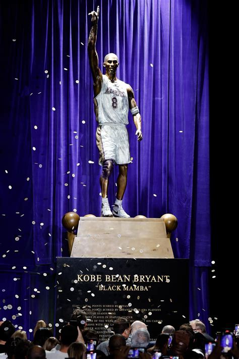 How Los Angeles Lakers' Kobe Bryant made history with 81 .